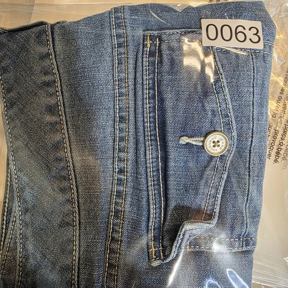 Unionbay Juniors Utility Jean Shorts Size 13/31 Blue Denim Cuffed Stretch